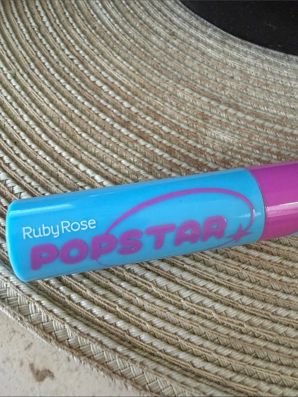 Eyes Don't Lie Dual-Color Mascara — Blue and Pink